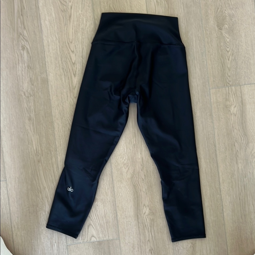 ALO Airlift High Waist Capris